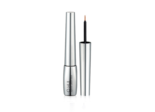 Kẻ mắt nước Ohui Eyeliner Carbon Black đen huyền bí